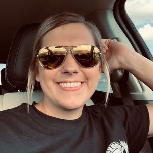 Meet your Posher, Mackenzie